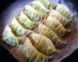 冷えたビールと！羽付きジューシー餃子✿作り方9写真
