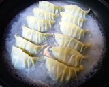 冷えたビールと！羽付きジューシー餃子✿作り方7写真