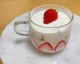 簡単★おしゃれ★グラノーラ苺パフェ作り方3写真