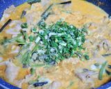 子供に人気　豚肉入りわらびの卵とじ作り方3写真
