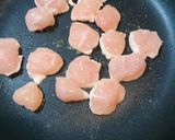 簡単!鶏ささみとアスパラのバタポン炒め作り方2写真