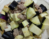 茄子とオクラと豚挽肉の味噌しょうゆ炒め作り方2写真
