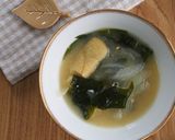 5分で味噌汁！新玉ねぎとワカメの味噌汁♪作り方5写真