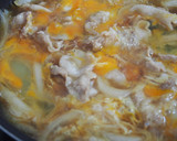 10分で簡単！豚こま・大葉の卵とじ丼♪作り方3写真