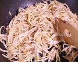簡単☆もやしと豚挽き肉の味噌炒め☆作り方3写真
