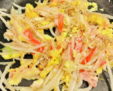 節約☆簡単一品！カニカマと卵のもやし炒め作り方6写真