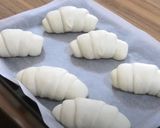 バターたっぷりサクサクジューシー塩パン作り方18写真