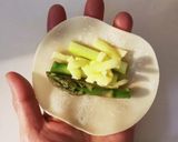 餃子の皮でアスパラチーズ♪作り方3写真