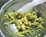 味付けいらず! アボカドと明太子の春巻き作り方1写真