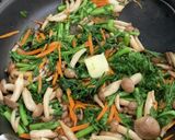 春菊のオイスターソースバター炒め作り方4写真