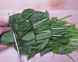 卵入りほうれん草と豚肉のポン酢炒め作り方2写真