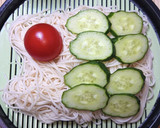 こどもの日♪きゅうりトマトとろろそうめん作り方3写真