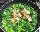 厚揚げ雪菜炒めとカブの味噌汁作り方5写真