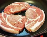 豚リブロース、蒸し焼き。作り方3写真