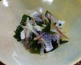 コハダ、わかめ、新玉ねぎ、茗荷の酢の物作り方4写真
