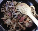 チーズ流出！ベーコンしめじのホットサンド作り方3写真