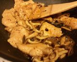 鶏胸肉ともやしのソース炒め作り方3写真