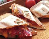 チーズとトマトのホットサンド（こどもの日作り方4写真