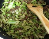 ひき肉とキャベツの炒め丼作り方4写真