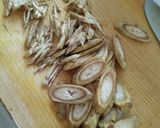出汁が効いた舞茸とごぼうのきんぴら作り方1写真