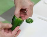 梅&チーズ詰めピーマンの肉巻き♪作り方1写真