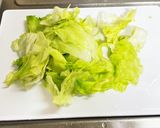 レタスと卵消費レシピ！簡単サラダ作り方1写真