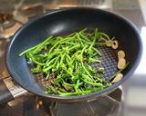 新芯菜（なばな）のペペロンチーノ風炒め作り方5写真