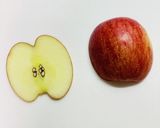 りんごのスワン2種類ーカービング作り方1写真