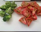 入れて煮込むだけ♪鮭のトマトパッツァ作り方2写真