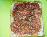 餃子の具deパンの耳ピザ作り方3写真