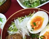 市販の豚角煮でゆで卵白髪ネギのせ豚角煮丼作り方2写真