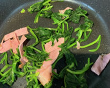 ほうれん草とベーコンの炒め物　簡単朝食作り方1写真