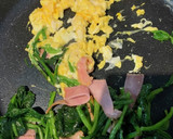 ほうれん草とベーコンの炒め物　簡単朝食作り方3写真