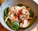 こごみと豚の鶏ガラスープ炒め作り方4写真