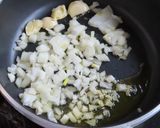スパイスと調味料を足して美味ミートソース作り方2写真