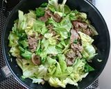材料2つ☆豚こまキャベツオイスター炒め。作り方4写真