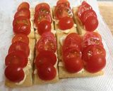 のせる順番変えただけ☆油揚げのトマトピザ作り方3写真
