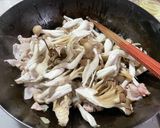 きのこと豚バラのニンニク醤油パスタ作り方5写真