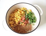 皆大好き【鮭と炒り卵の混ぜご飯】おにぎり作り方2写真
