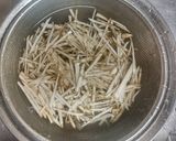 簡単☆美味しくできる金平ごぼう作り方1写真