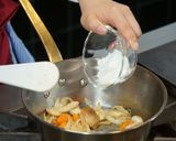 大和肉鶏のクリームシチュー~大和茶風味~作り方10写真