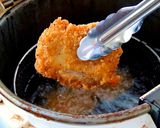 豪快！フライドチキンバーガー作り方1写真