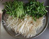 レンジで簡単！豆苗の豚バラ巻き作り方1写真
