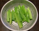ぎんぼと鶏皮のおかか炒め作り方1写真