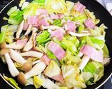 ベーコンとキャベツしめじの野菜炒め作り方4写真