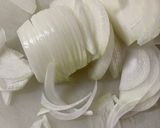 新玉ねぎの玉子とじ 簡単作り方1写真