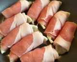 市販の餃子で簡単！旨味溢れる絶品肉巻き作り方3写真