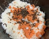 おにぎり 塩昆布とほぐし鮭作り方2写真