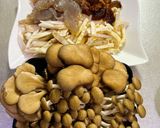 旬のきのこたっぷり炊き込みご飯作り方1写真