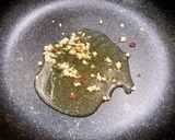 きのこたっぷり！レタスとベーコンのスープパスタ作り方3写真